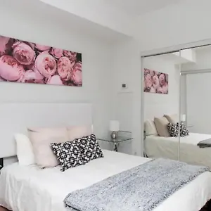 Apartment Kashaneh At Ice Canada